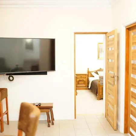 アパート Apartament Wine House ヤボジェ